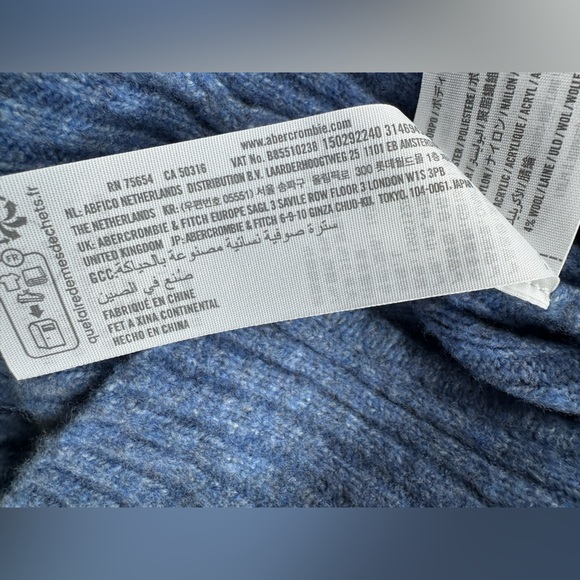 🎉5 for $45🎉 Abercrombie fitch cardigan sweater women size L blue - Picture 9 of 10